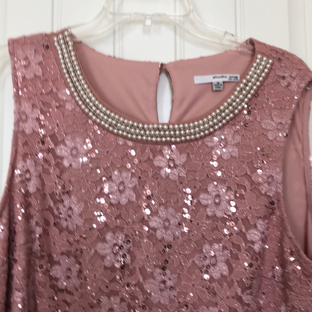 Dress - Picture 5 of 5